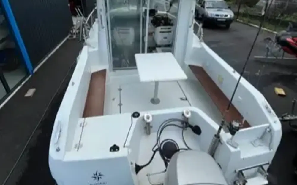 slider 1 Jeanneau Merry Fisher 610