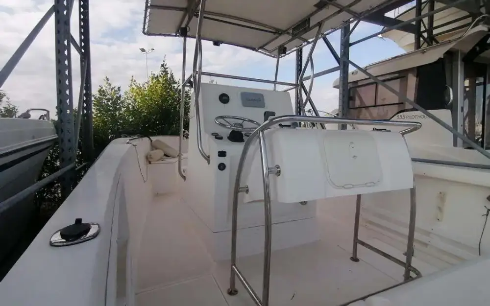 slider 16 Uniquest Marine Uniquest 600