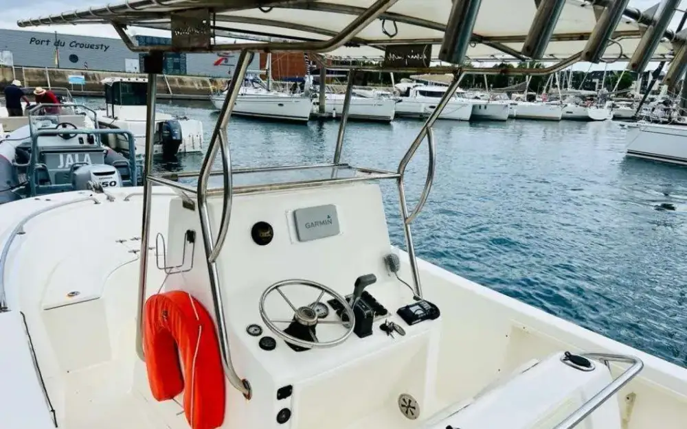 slider 3 Uniquest Marine Uniquest 600