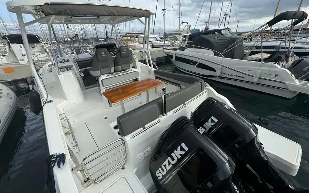 slider 6 Jeanneau Cap Camarat 9.0 WA