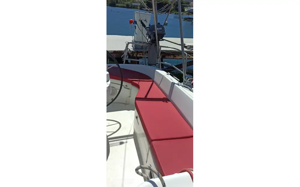 slider 2 Beneteau Oceanis 411
