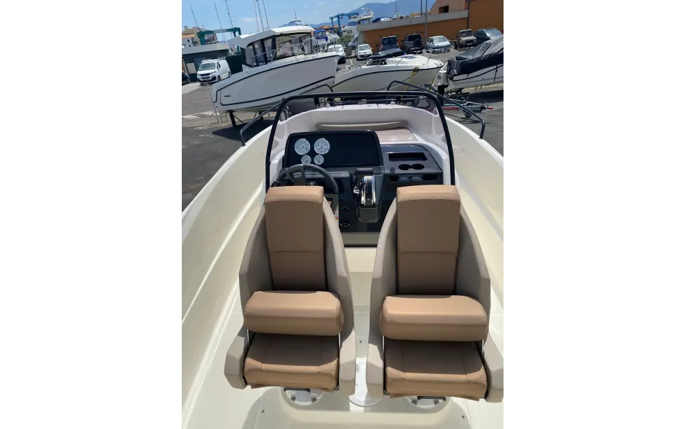 slider 7 Quicksilver Activ 555 Open