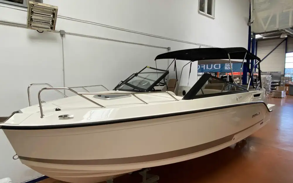 slider 0 Quicksilver Activ 675 Cruiser