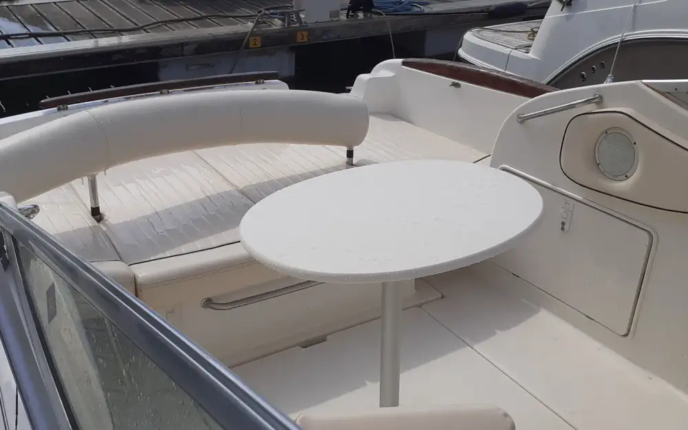 slider 10 Jeanneau Leader 705