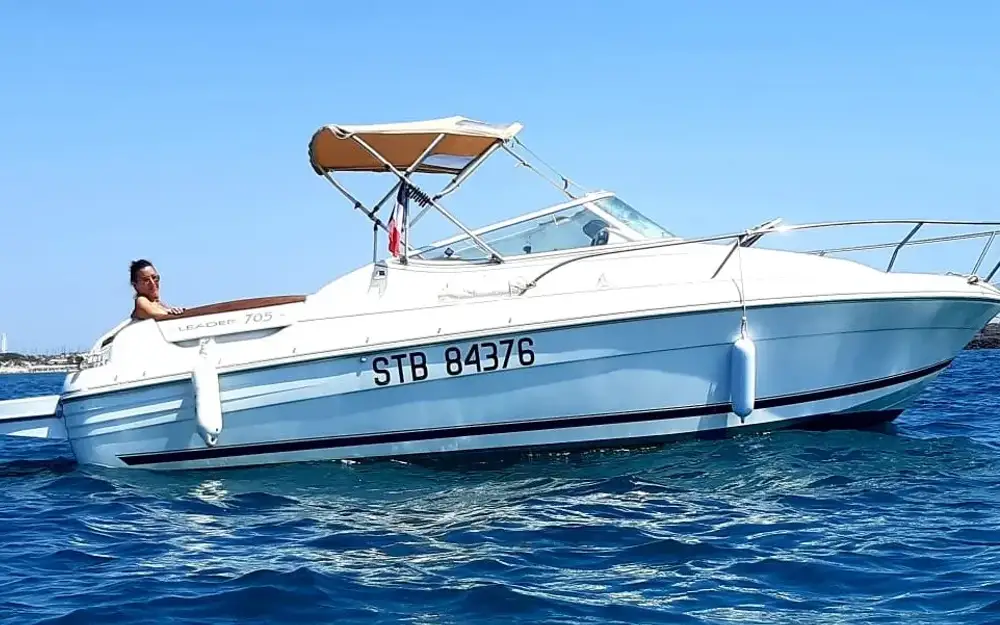slider 0 Jeanneau Leader 705