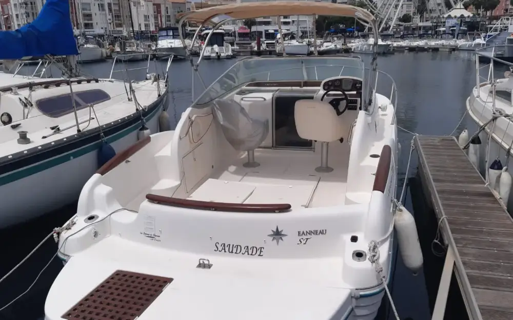 slider 2 Jeanneau Leader 705