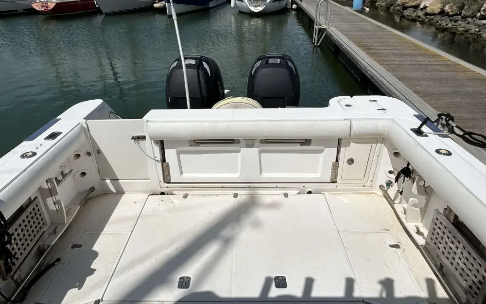 slider 10 Boston Whaler  305 Conquest