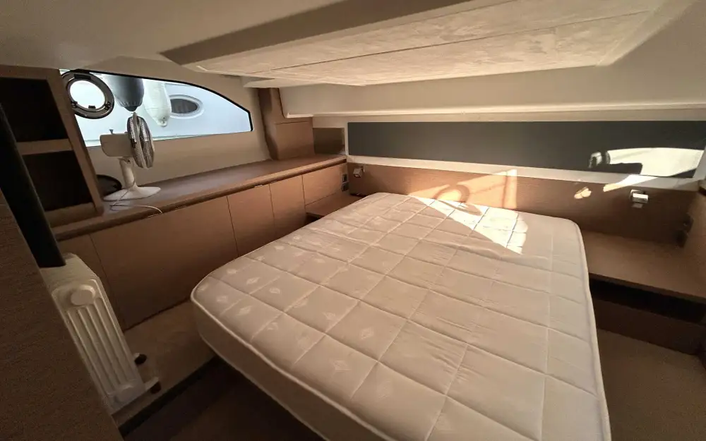 slider 10 Jeanneau Prestige 420 S