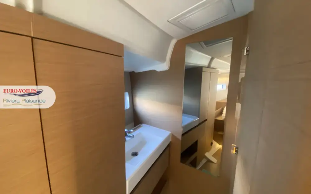 slider 9 Jeanneau Sun Odyssey 490