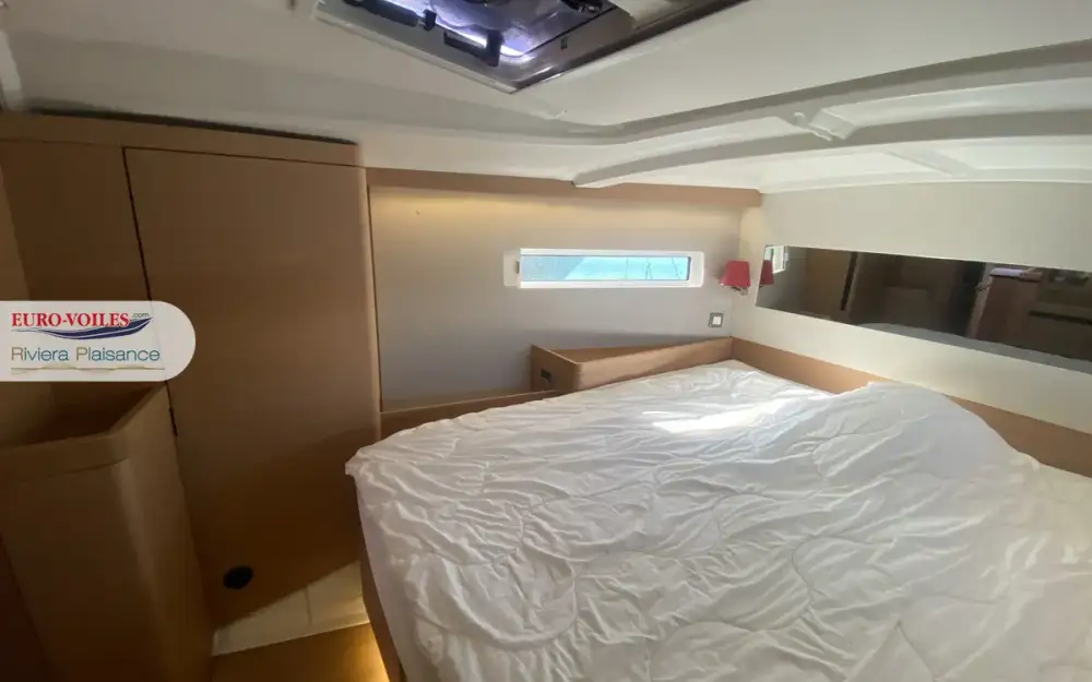 slider 12 Jeanneau Sun Odyssey 490