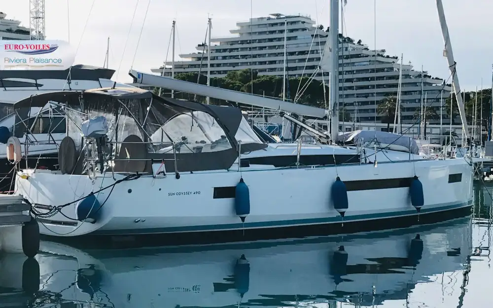 slider 2 Jeanneau Sun Odyssey 490