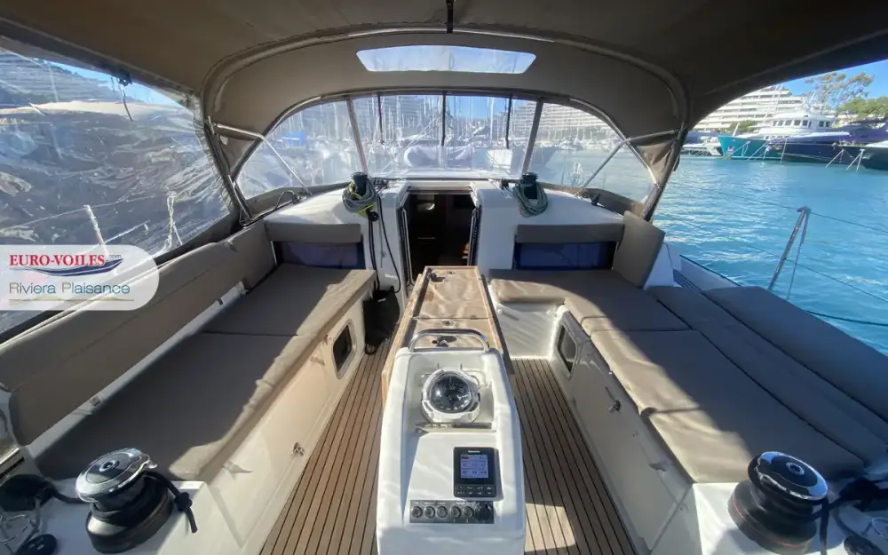 slider 3 Jeanneau Sun Odyssey 490