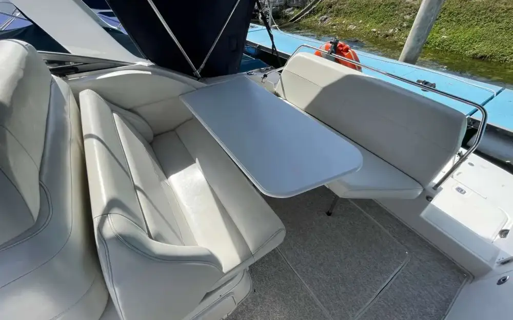 slider 15 Regal Commodore 2665