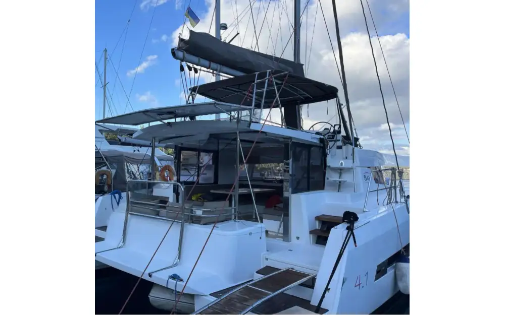 slider 0 Bali Catamarans Bali 4.1