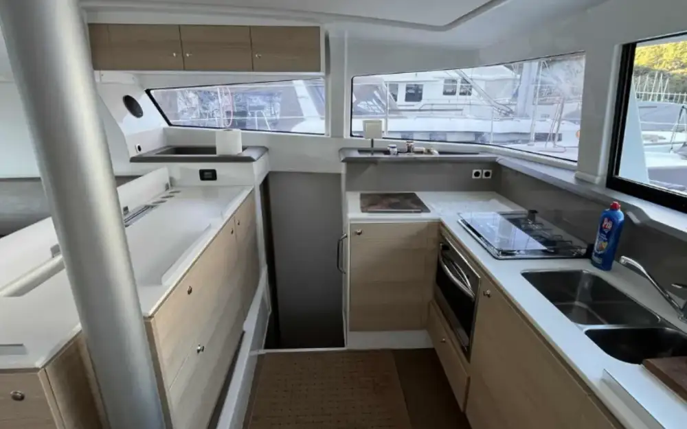 slider 3 Bali Catamarans Bali 4.1