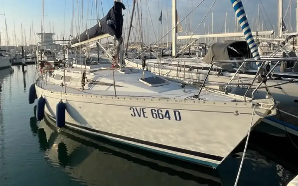slider 4 Beneteau First 375