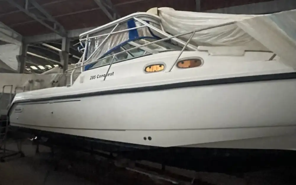 slider 16 Boston Whaler  285 Conquest
