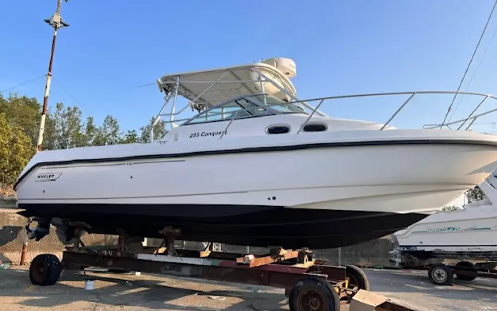 slider 18 Boston Whaler  285 Conquest