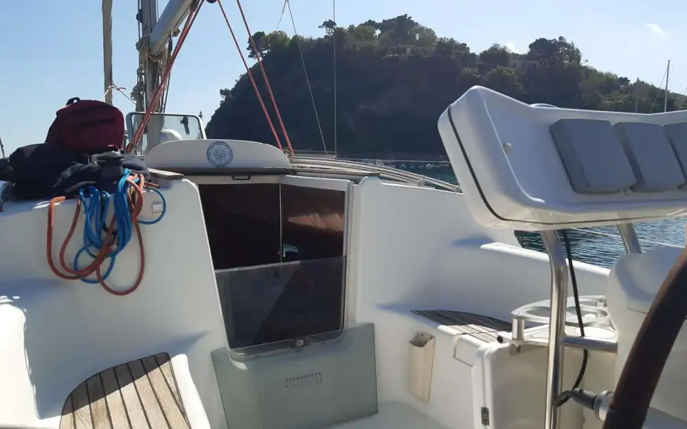 slider 9 Jeanneau Sun Odyssey 32