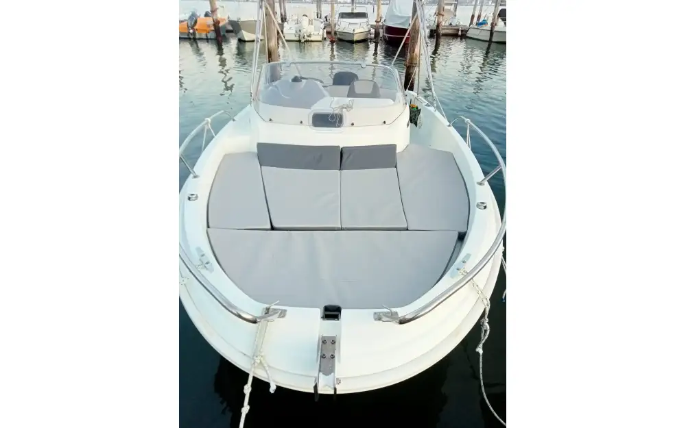 slider 7 Jeanneau Cap Camarat 5.5 WA