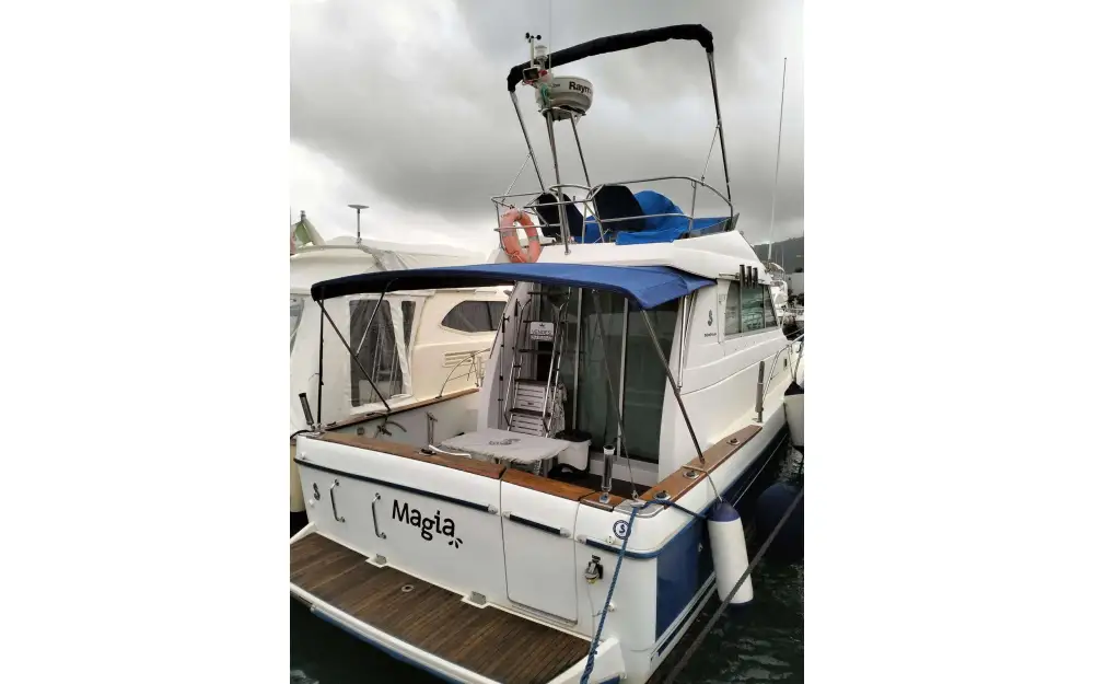 slider 12 Beneteau Antares 10.80