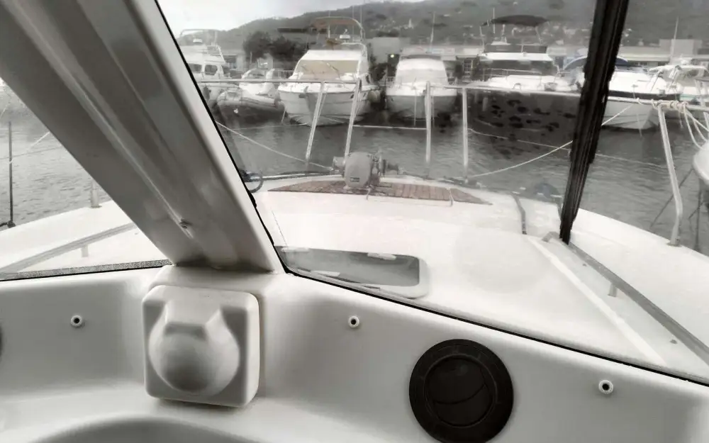 slider 1 Beneteau Antares 10.80