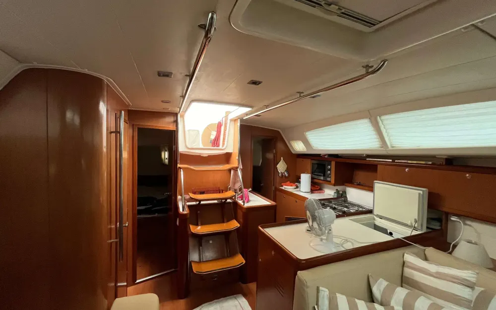 slider 10 Beneteau Oceanis 46