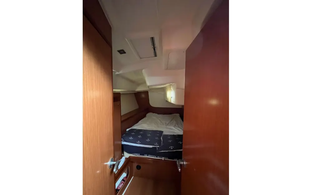 slider 2 Beneteau Oceanis 46