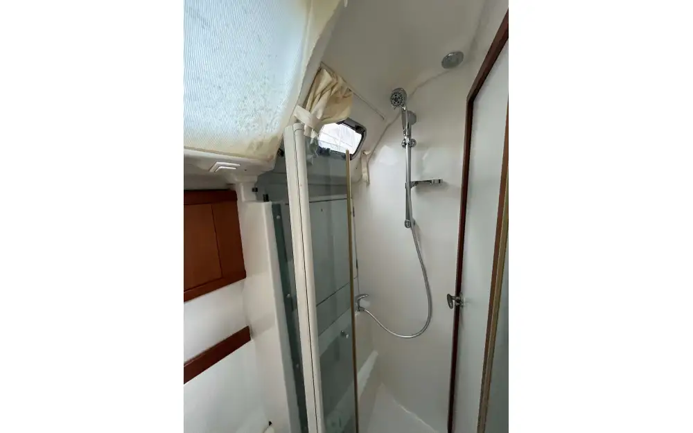 slider 5 Beneteau Oceanis 46