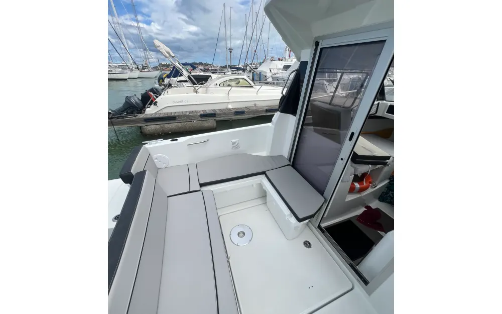 slider 15 Jeanneau Merry Fisher 605