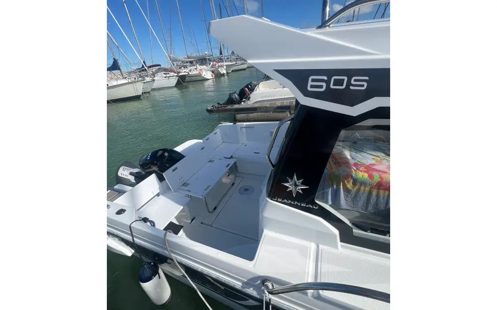 slider 16 Jeanneau Merry Fisher 605