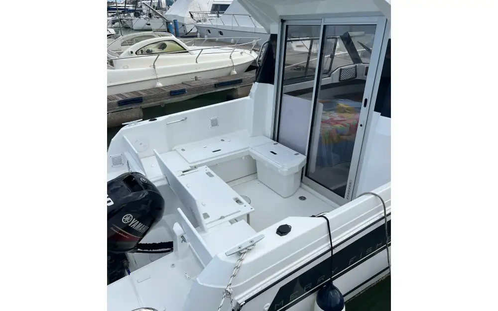 slider 17 Jeanneau Merry Fisher 605