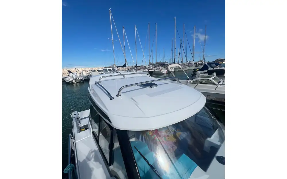 slider 3 Jeanneau Merry Fisher 605