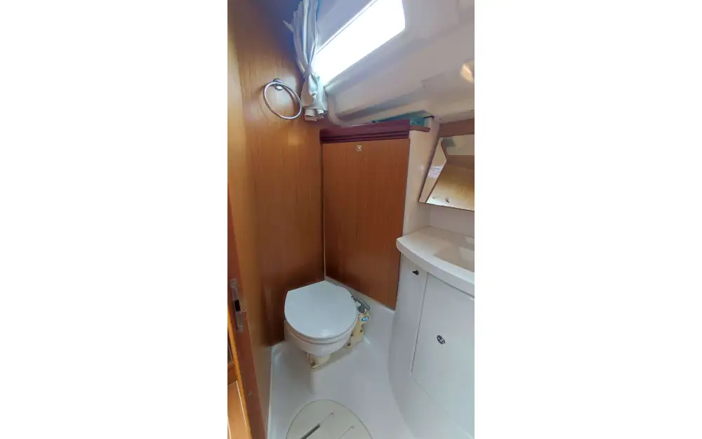 slider 17 Jeanneau Sun Odyssey 42 i