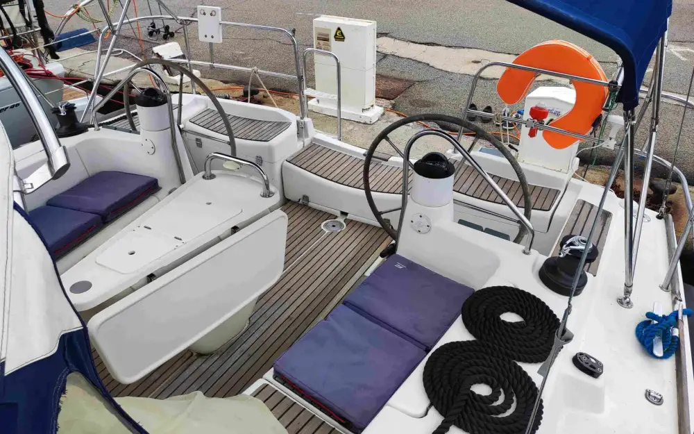 slider 18 Jeanneau Sun Odyssey 42 i