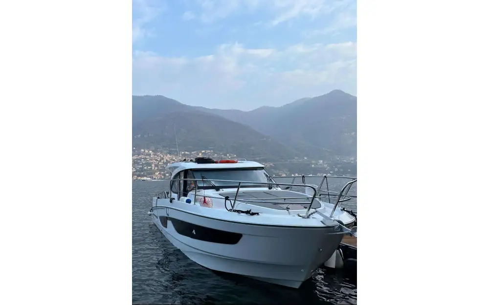 slider 16 Beneteau Antares 11
