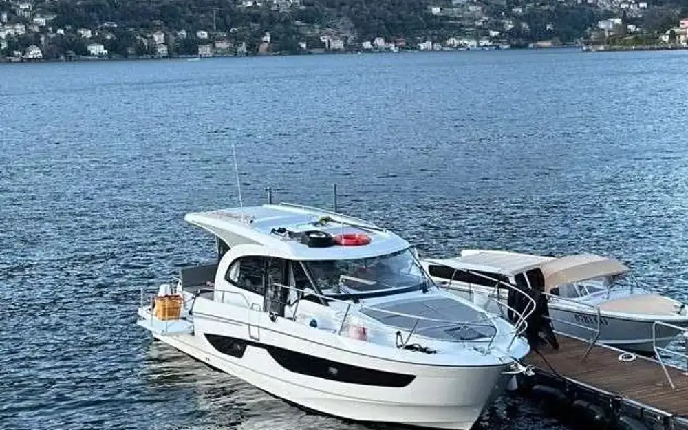 slider 17 Beneteau Antares 11