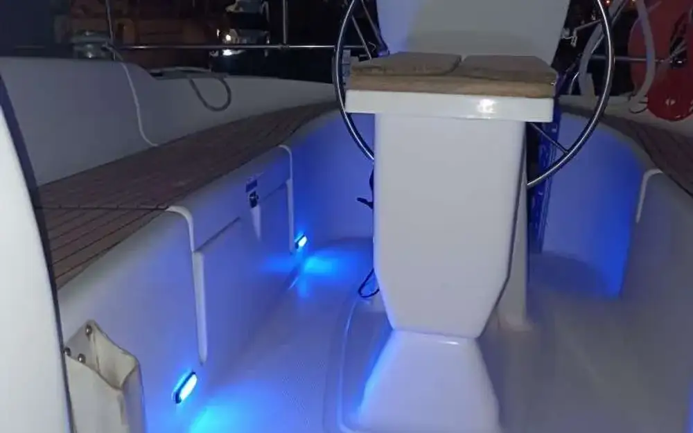 slider 1 Bavaria  33 Cruiser