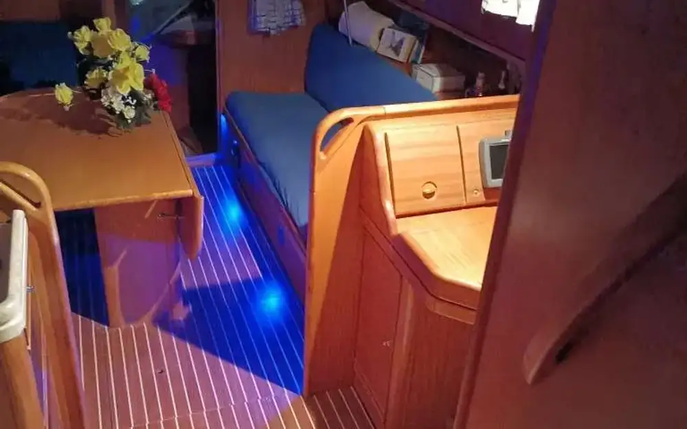 slider 6 Bavaria  33 Cruiser
