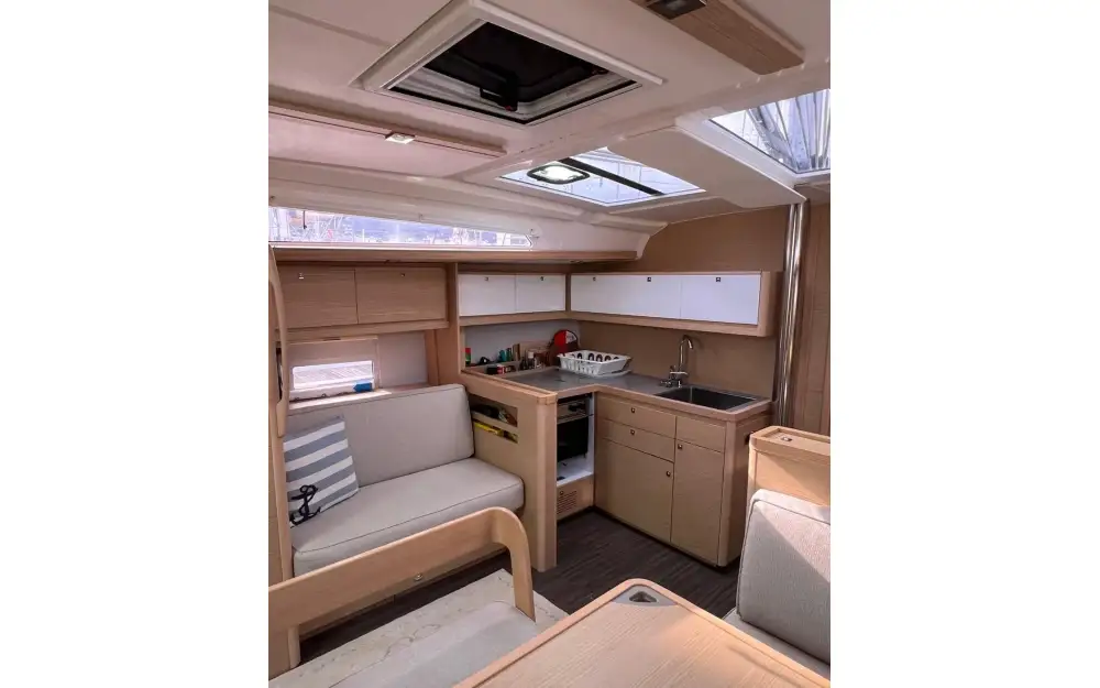 slider 6 Dufour  430 Grand Large