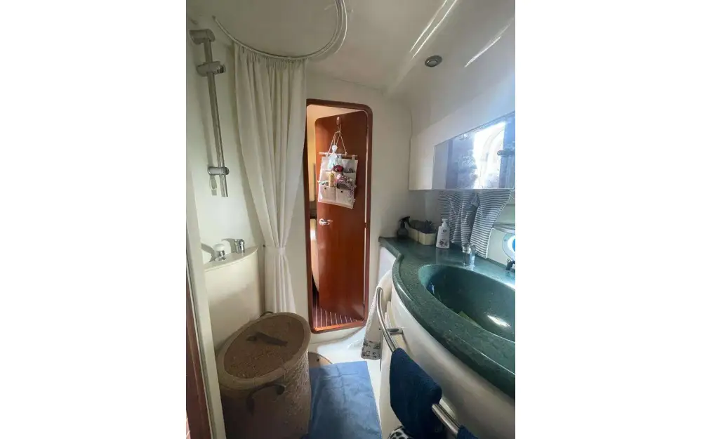 slider 5 Sessa Marine Oyster 35
