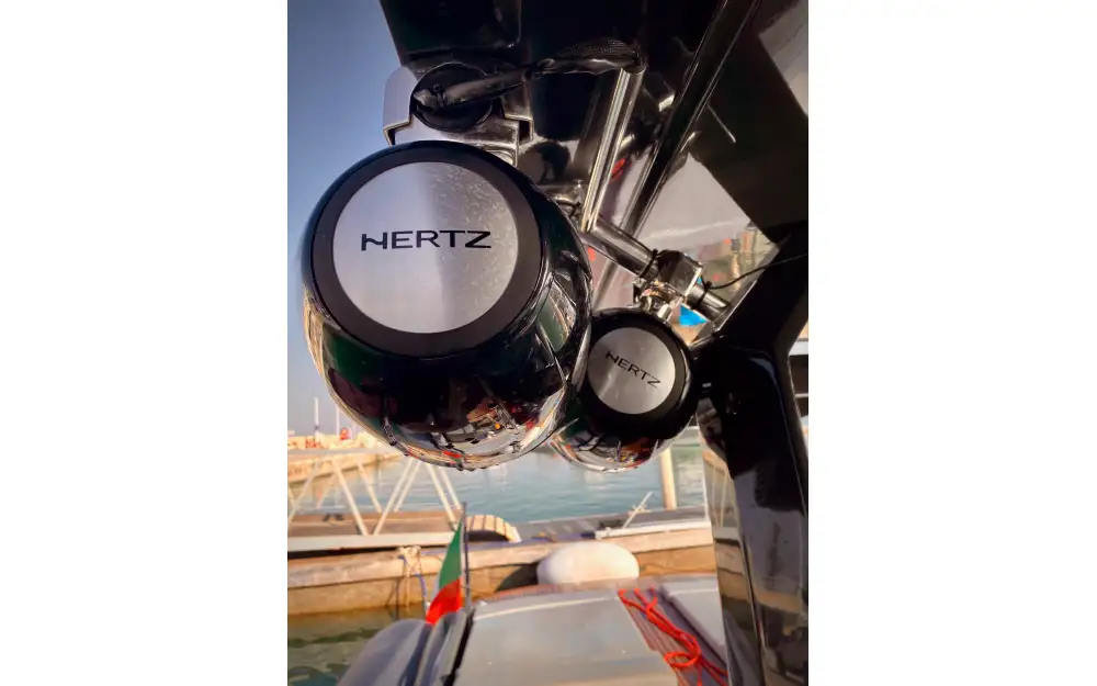 slider 1 Magazzu MX 14 Coupe