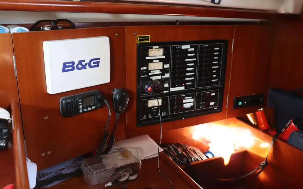 slider 15 Beneteau Oceanis 411 Clipper