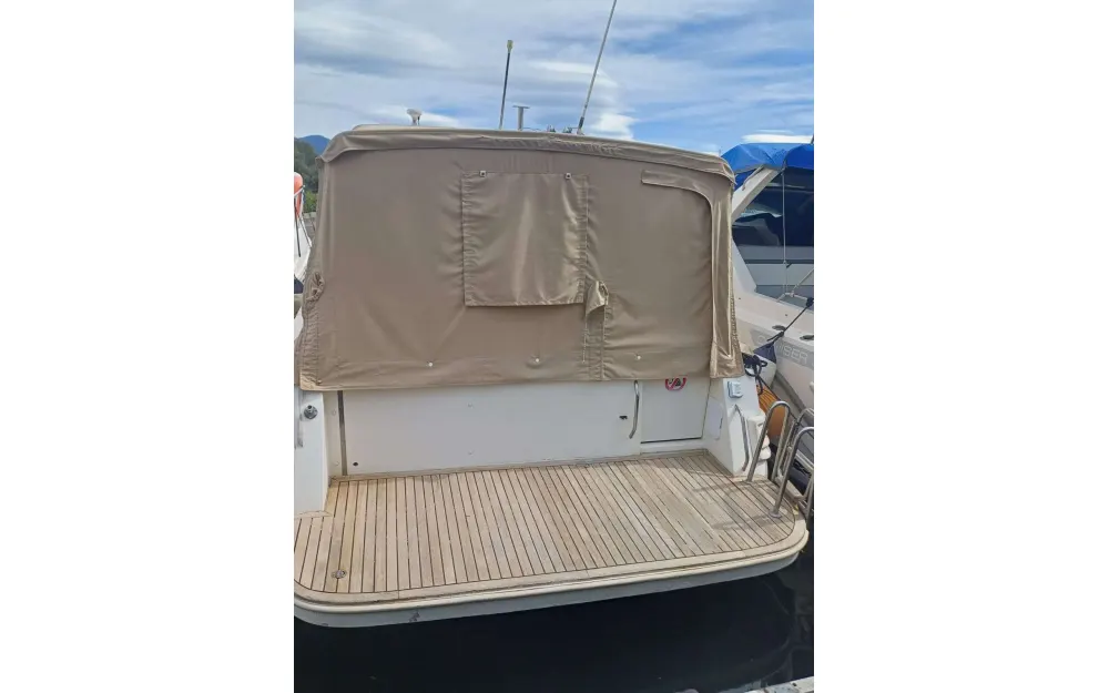 slider 9 Cranchi  32 Cruiser