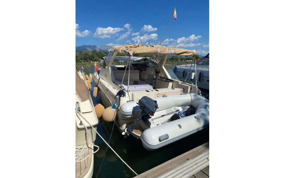 slider 11 Cranchi  32 Cruiser