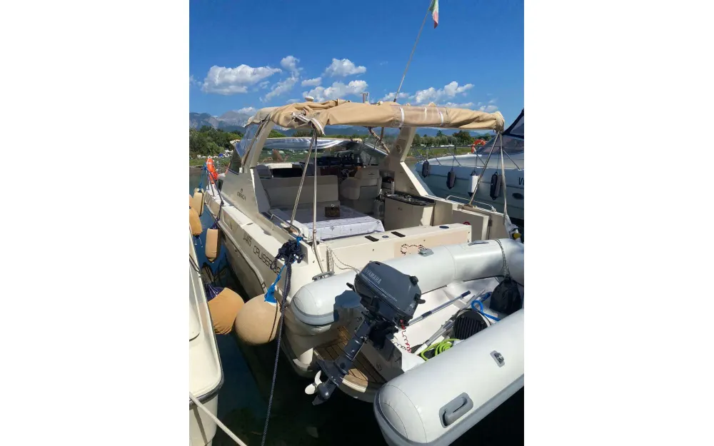 slider 4 Cranchi  32 Cruiser