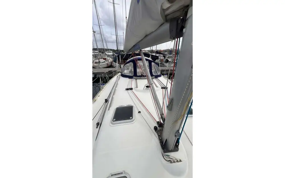 slider 14 Jeanneau Sun Odyssey 43