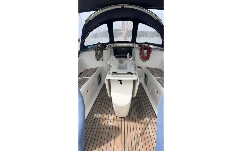 slider 4 Jeanneau Sun Odyssey 43