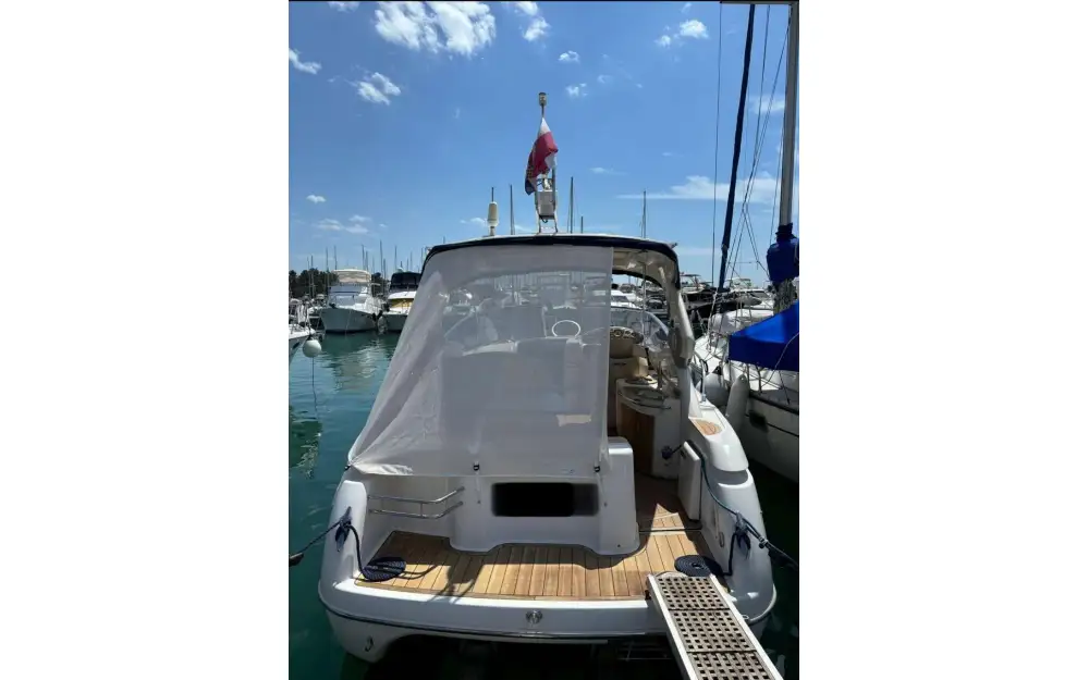 slider 6 Sessa Marine C30 Hard-Top
