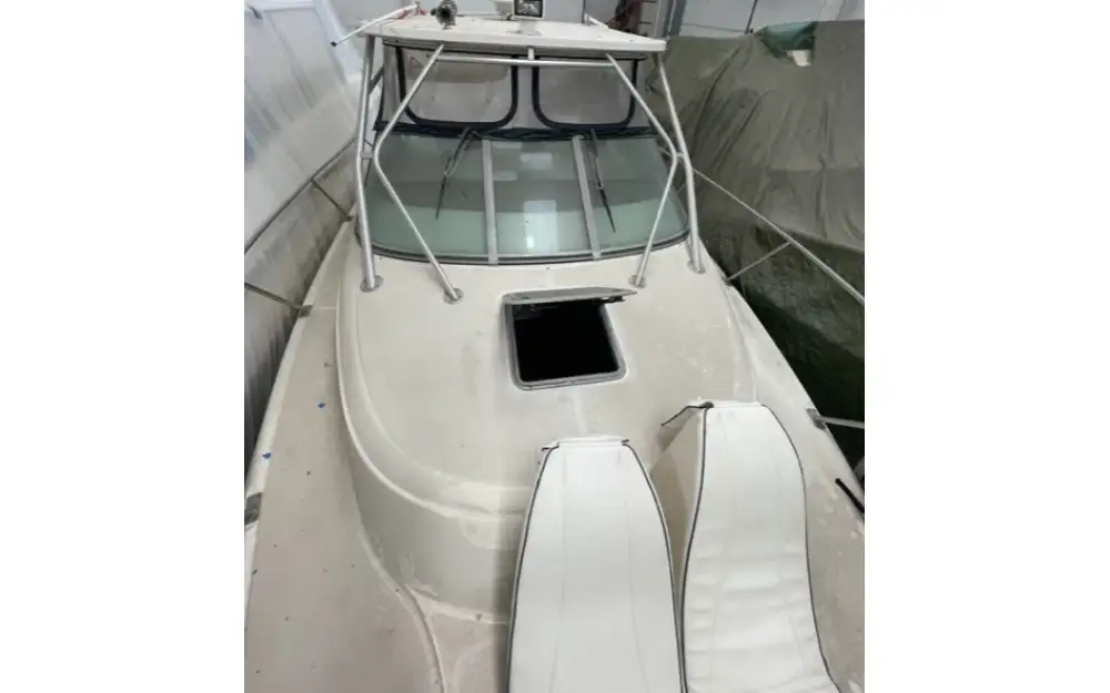slider 12 Boston Whaler  28 Conquest